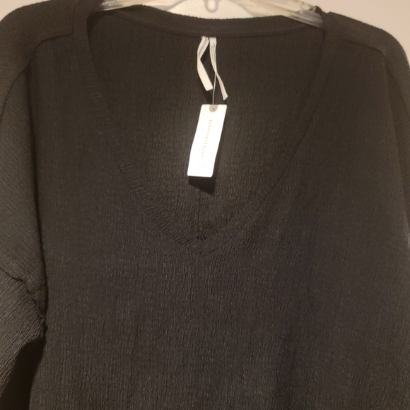 Anthropologie Brand New Textured Black Ling sleeve Top. XL. NWT! - Picture 6 of 15